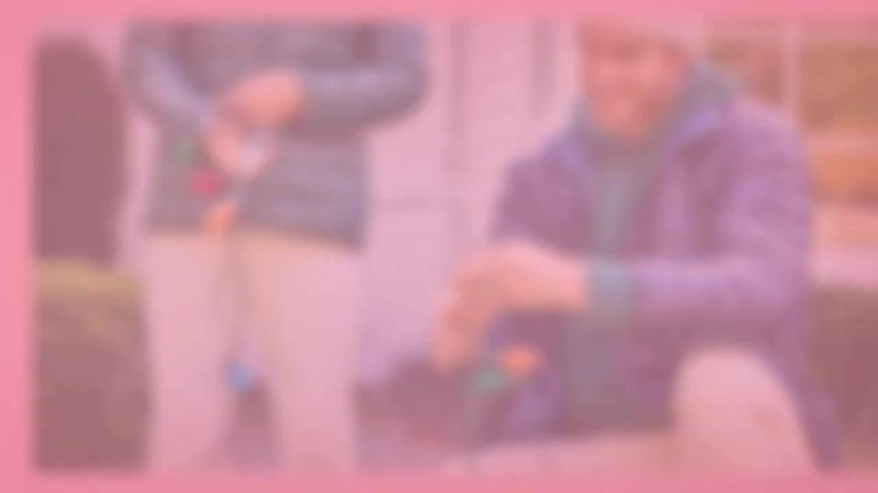 Vineyard Vines campaigns first seen Mar 2025.