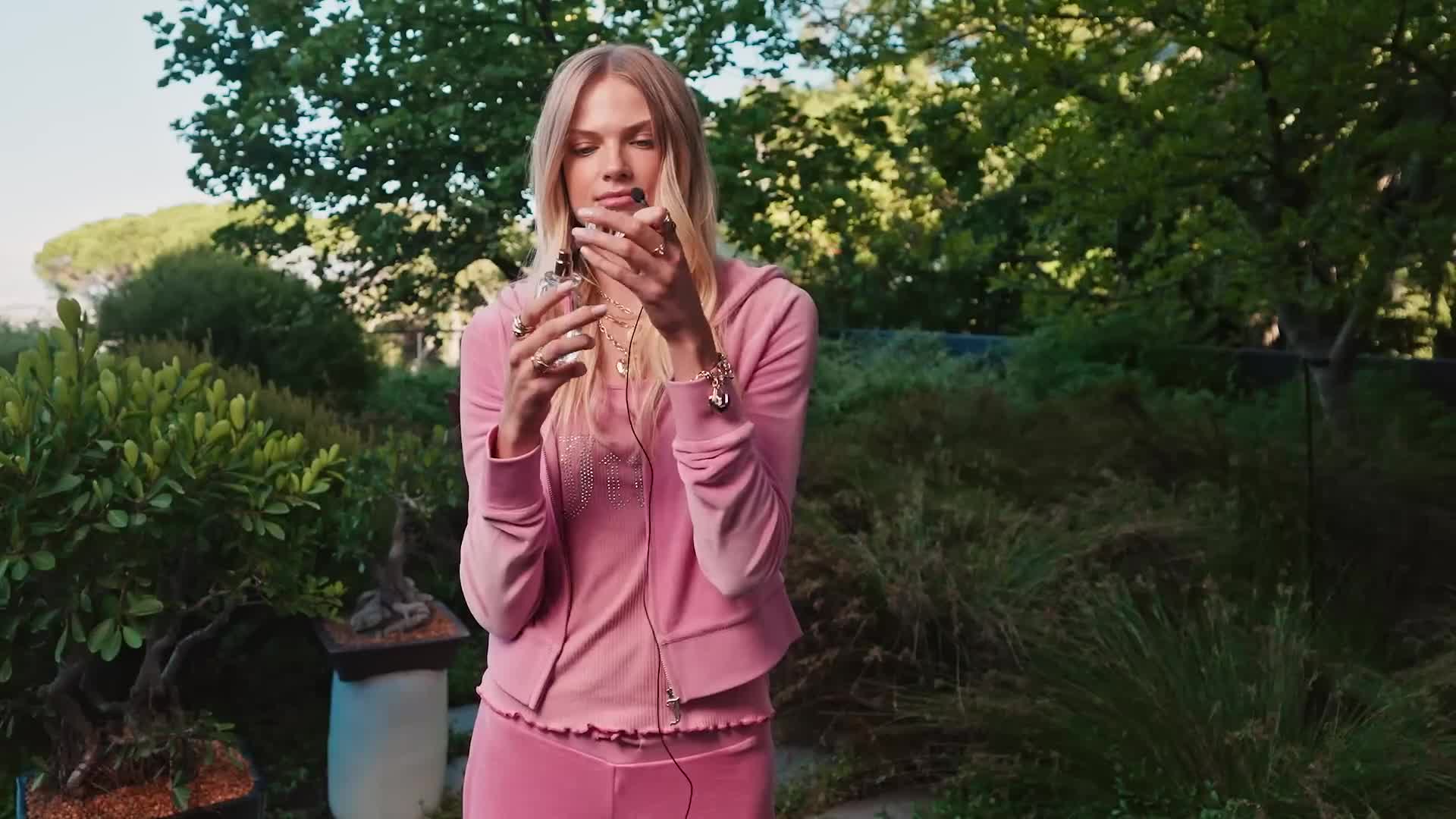 Elizabeth Arden campaigns first seen Aug 2025.