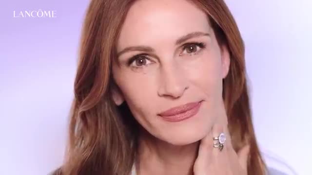 L'Oreal Luxe campaigns first seen May 2025.