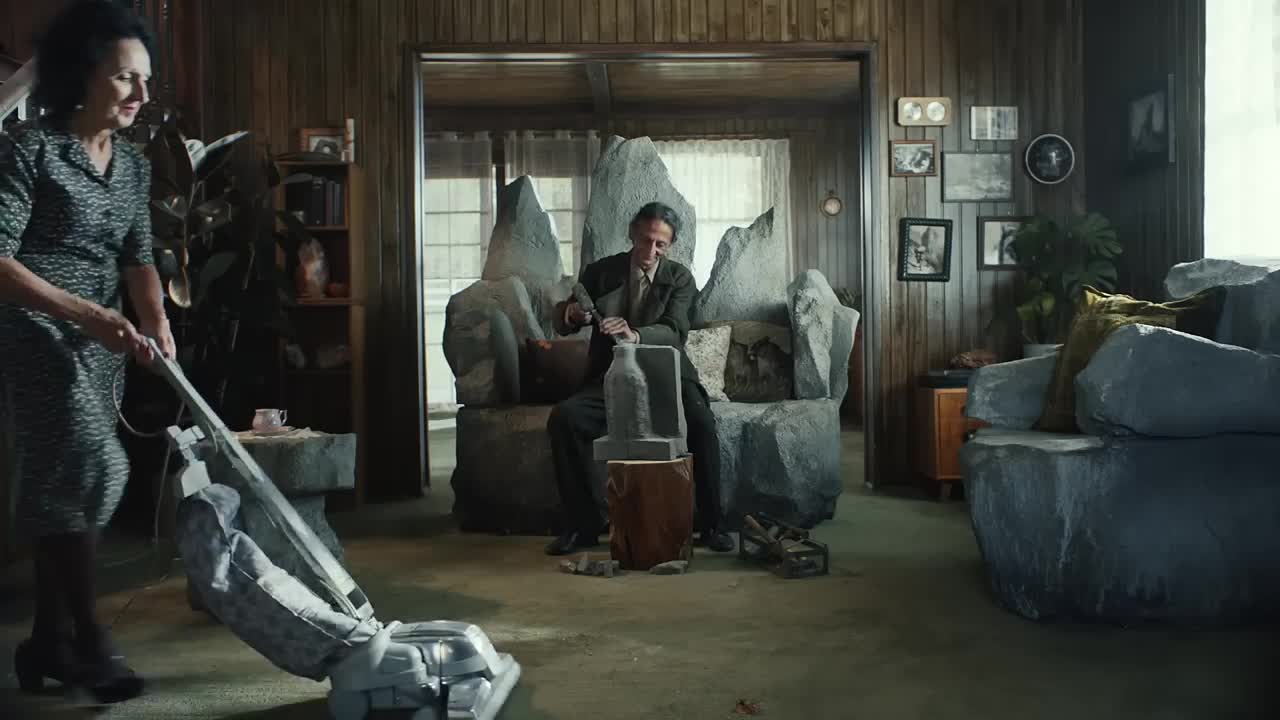 Squarespace campaigns first seen Dec 2025.