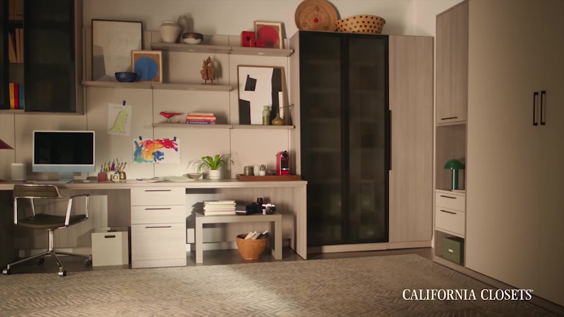 California Closet campaigns first seen Sep 2025.